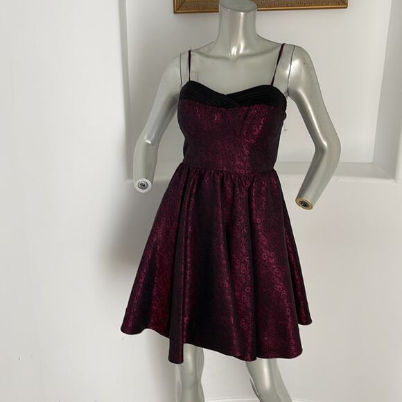 Mise En Scène By Ruffian Fall 2009 Jacquard Red/Black Floral Dress Size 4 - Picture 9 of 12